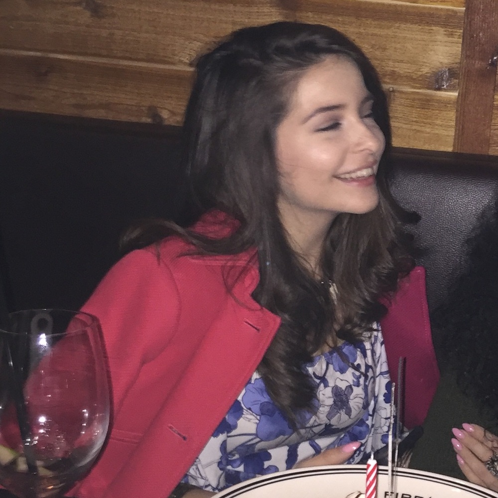 Meet your Posher, Stephanie